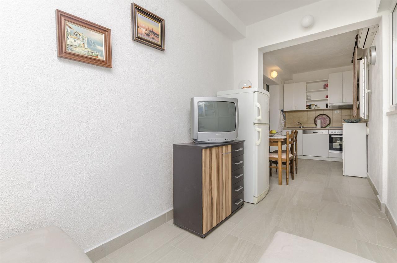 Apartments Denis スペタル エクステリア 写真
